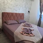 Ama Boutique 康斯坦察